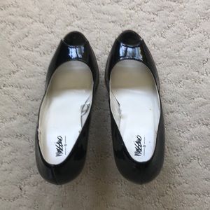 Black peep toe heels